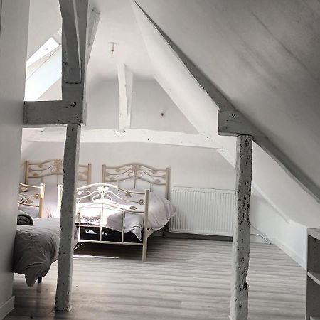 Maison De Campagne Seiches-sur-le-Loir Екстериор снимка