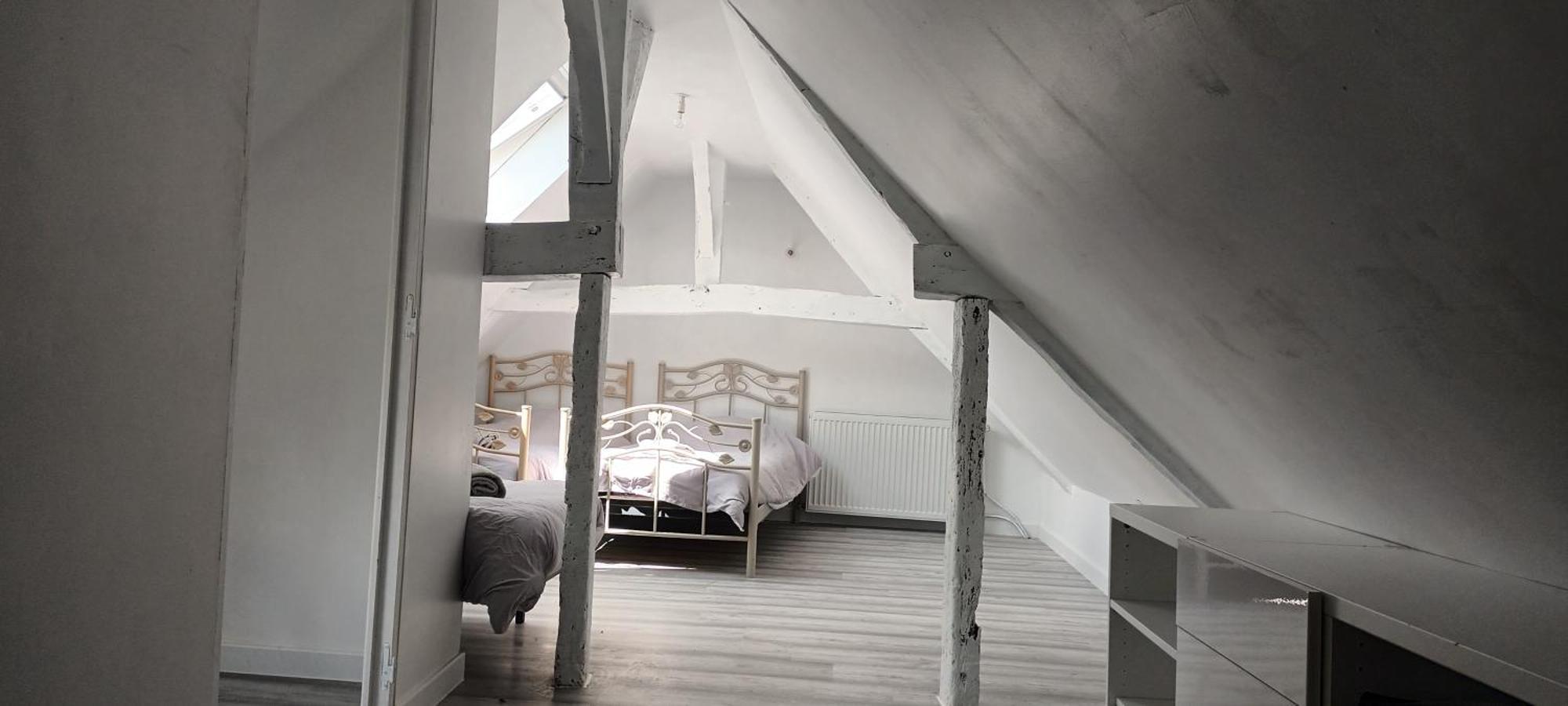 Maison De Campagne Seiches-sur-le-Loir Екстериор снимка